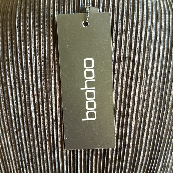 NWT - Boohoo- Women's Black Plisse Plunge Bodycon Midi Dress - Size 16 - Picture 10 of 14